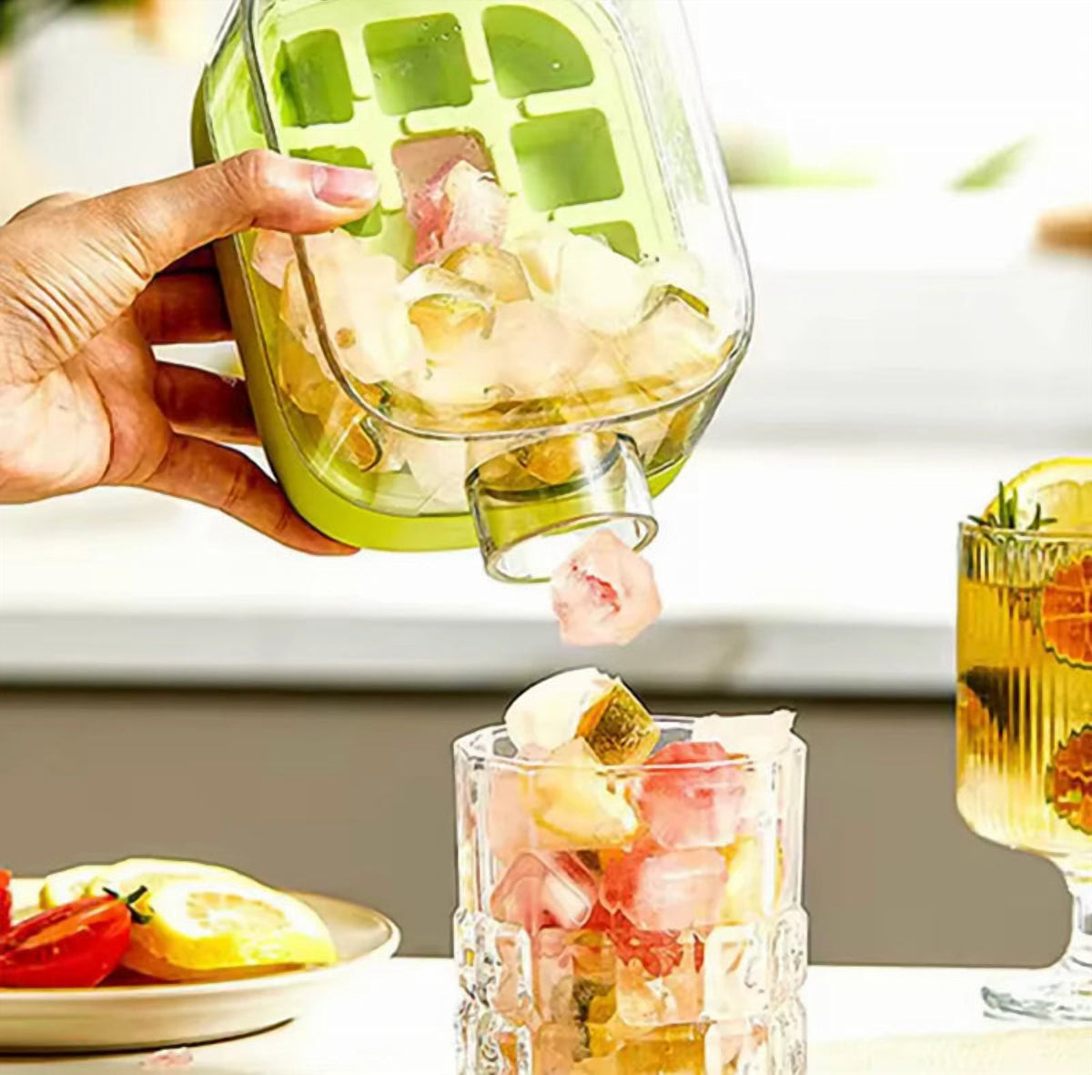2-in-1 Ice Cube Maker Bottle – 500 ml