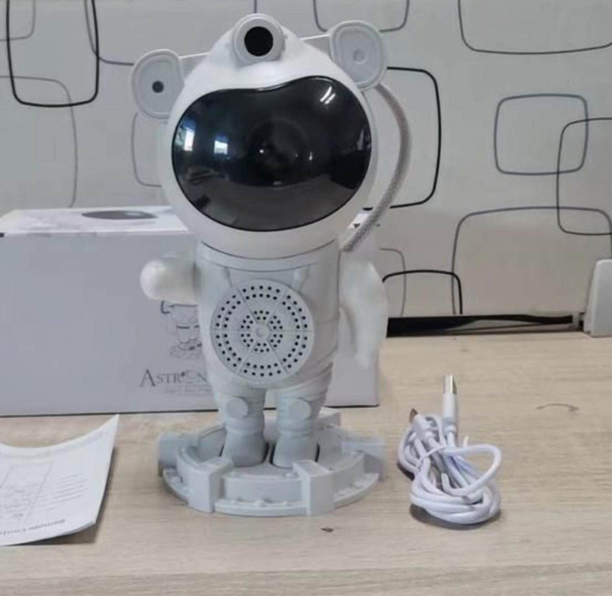Astronaut Galaxy Projector with Remote – Nebula & Stars